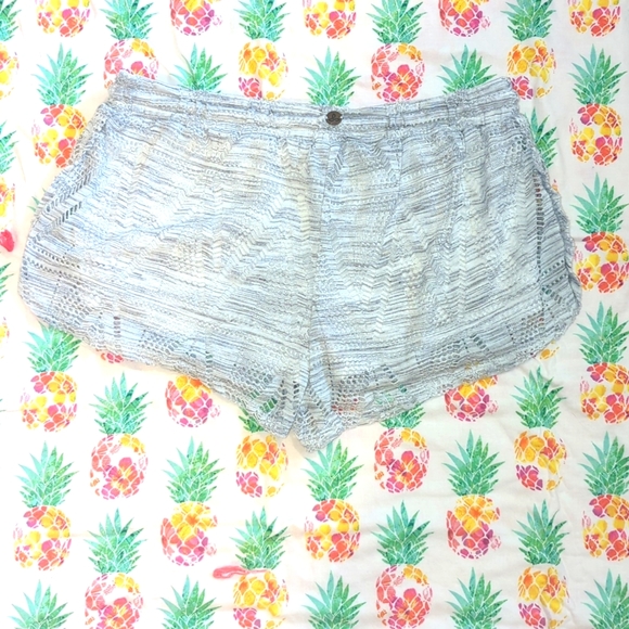 🍍Prana Shorts🍍 - Picture 2 of 4